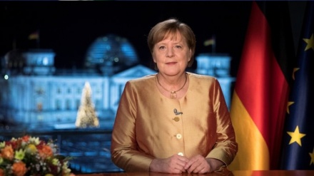 Merkel në fund të vitit më të vështirë të udhëheqjes së saj i jep kryesinë e BE-së Portugalisë