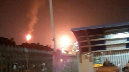 Kilang Minyak Israel di Pelabuhan Haifa Terbakar