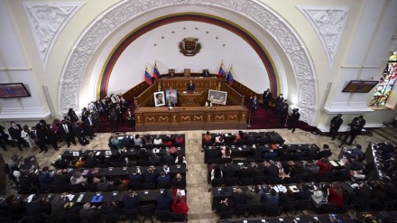 New Venezuela parliament sworn in, US-backed Guaido out