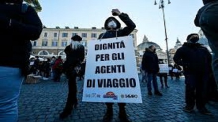 Roma, manifestazione agenti di viaggio: 'riconoscerci come categoria'