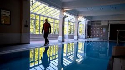 Inghilterra: la quarantena in hotel per tutti gli arrivi