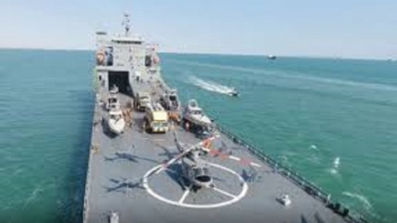 L’Iran presenta la nave per le operazioni speciali