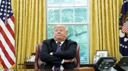 Trump assicura: 'Non lascio la Casa Bianca'