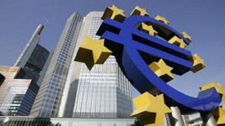 Bce lancia l'allarme: rischi di una crisi più lunga