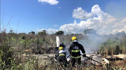 ブラジルで小型機墜落 サッカー選手4人含む全員死亡