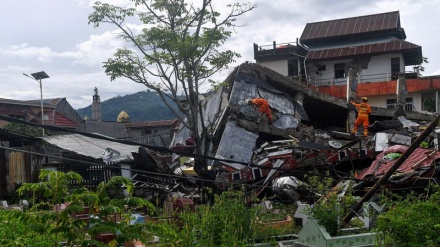 Death toll from Indonesia’s quake rises to 73 amid string of disasters