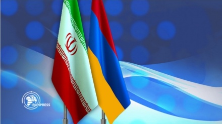 Ermenistan Ekonomi Bakanı Tahran'a geldi