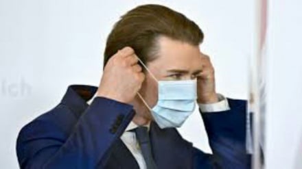 Austria, governo obbliga indossare mascherina Ffp2 