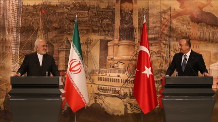 Проведение первого раунда переговоров Зарифа с главой МИД Турции