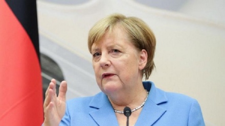 Merkel: Apoyamos la nueva decisión sobre el diálogo con Irán
