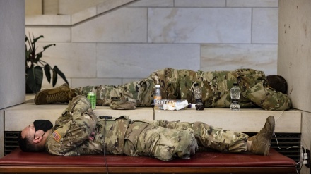 Usa: militari costretti a dormire in un parcheggio dopo l'inaugurazione di Biden