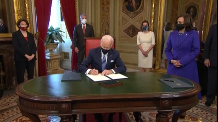 パリ協定復帰やマスク着用義務化、バイデン氏が大統領令署名