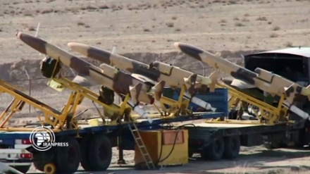 伊朗军队举行无人机联合作战大型演习