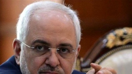 Zarif:Biden'in ilk adımı Trump'ın tehlikeli mirasını telafi etmeye çalışmak olmalı