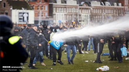 Olanda, ancora proteste anti-lockdown + FOTO