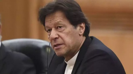 عمران خان د هزاره ؤ له قاتلانو سره په پریکنده چلند ټینګار وکړ