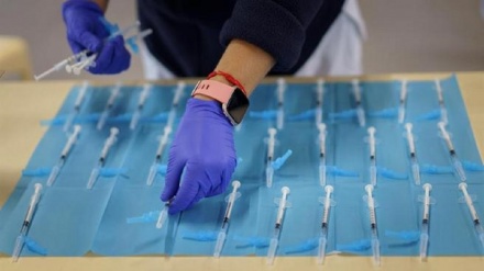 Una nueva remesa de 350.000 vacunas contra el virus llega este lunes a España
