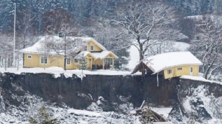 Norvegia, frana travolge villaggio: morti