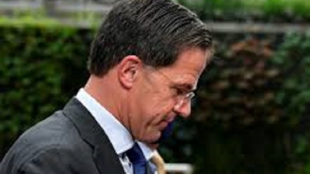 ראש הממשלה והשרים של הולנד התפטרו