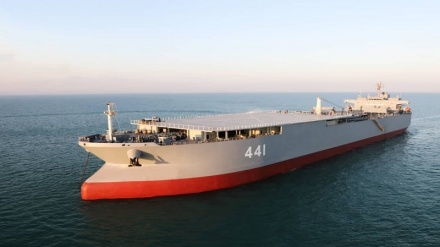 (VIDEO) Iran presenta la nave per le operazioni speciali