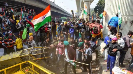 मोदी को किसानों से माफ़ी मांगनी चाहिएः गहलोत