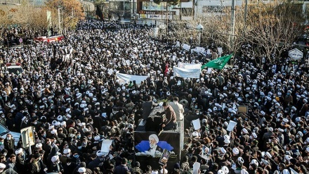 Pemakaman Jenazah Ayatullah Misbah Yazdi di Qom (2)