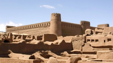 Iran, Arg-e Bam: la più grande città costruita in mattoni crudi al mondo + FOTO