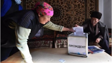 Қирғизистон референдуми, муддатидан олдин президент сайловлари ва АҚШ-нинг аралашуви 