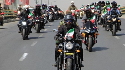 イラン全国で、自家用車による行進が計画　革命勝利記念日に際し