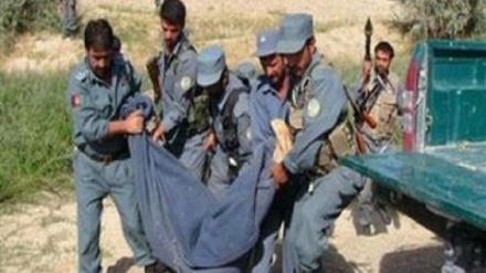 کشته شدن 15 پلیس افغان در حمله عامل نفوذی طالبان در قندهار و غزنی