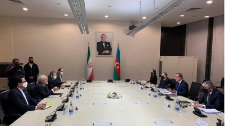 Зариф: Иран готов восстановить освобожденные районы Азербайджана