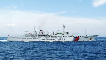 中国海警局の船舶が、尖閣沖の日本の領海に侵入