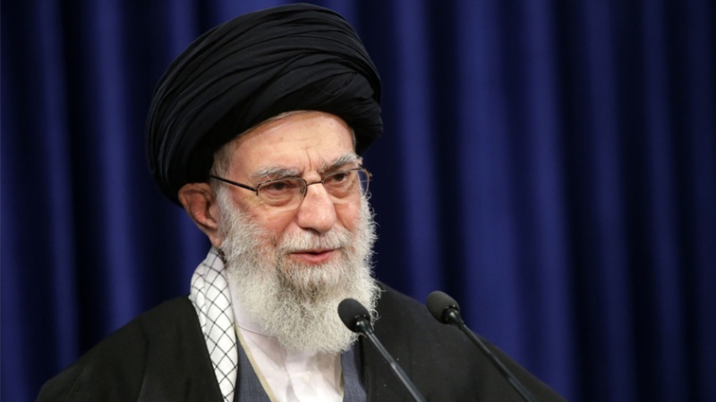 Leader elogia solenni commemorazioni del martire Soleimani in Iran e Iraq