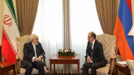 Zarif: Sebitdäki ähli etnik toparlaryň hukuklaryna hormat goýmak möhümdir