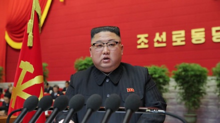 金正恩强调要加强团结和自力更生