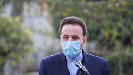 瓦埃齐：特朗普的民粹主义政策应成为美国新政府的教训