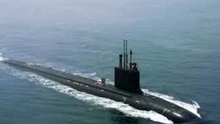 Testimi me sukses i azhdereve të nëndetëses “Fateh” gjatë manovrave të forcave detare