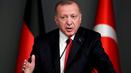دعوت اردوغان از دوستان و رقیبان برای مشارکت در اصلاح قانون اساسی ترکیه