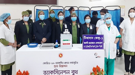 বাংলাদেশে করোনার টিকা কার্যক্রম চলছে, জনমনে আগ্রহের পাশাপাশি রয়েছে শঙ্কাও 