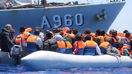 Migranti, Alarm Phone: 270 persone in pericolo in mare