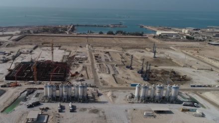 בניית יסודות היחידה השנייה בתחנת בושהר הגרעינית