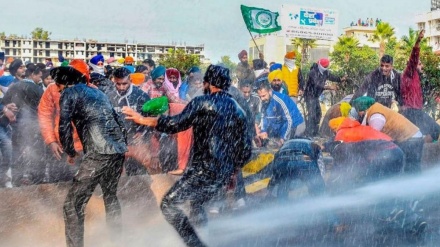 হরিয়ানায় কৃষক বিক্ষোভ সামাল দিতে পানি কামান, কাঁদানে গ্যাসের শেল নিক্ষেপ, মুখ্যমন্ত্রীর সভা বাতিল  