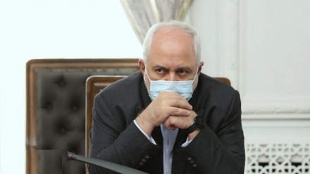 Zarif: Unë jam ende i brengosur dhe më vjen keq për tragjedinë e rrëzimit të avionit ukrainas