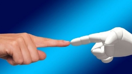 Il primo robot che impara grazie a neuroni veri