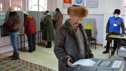 Kyrgyzstan heads to polls to cast ballots in critical presidential polls
