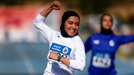 伊朗女选手成为塞尔维亚60米赛跑冠军