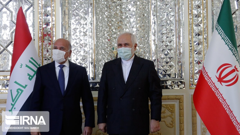 Zarif: Terminar presencia de EEUU en región, mejor reacción al asesinato de Soleimani+Fotos