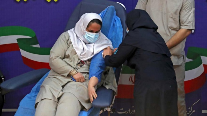 Irán llama a levantar sanciones y distribuir equitativamente vacunas