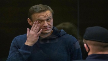 Алексей Навальний 3,5 йил озодликдан маҳрум этилди