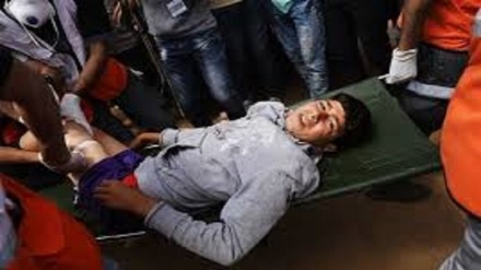 Forze sioniste sparano contro minorenne palestinese: ferito